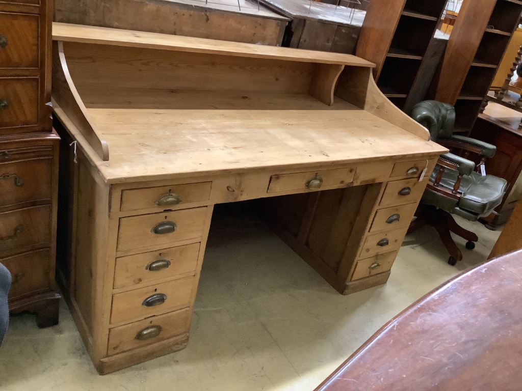 A Victorian pine kneehole desk, length 166cm, depth 80cm, height 105cm